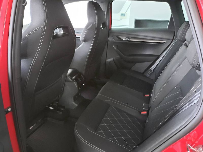 Škoda Karoq (2021) Sportline 2.0 TDI (110kW/150k) - fotka 8 z 26