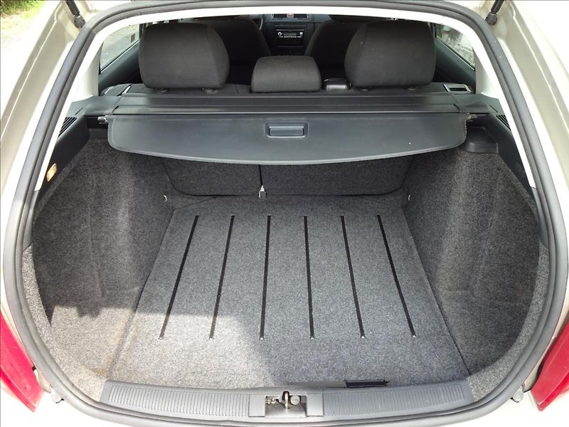 Škoda Fabia I 1,2i 47kW Combi - fotka 26 z 43