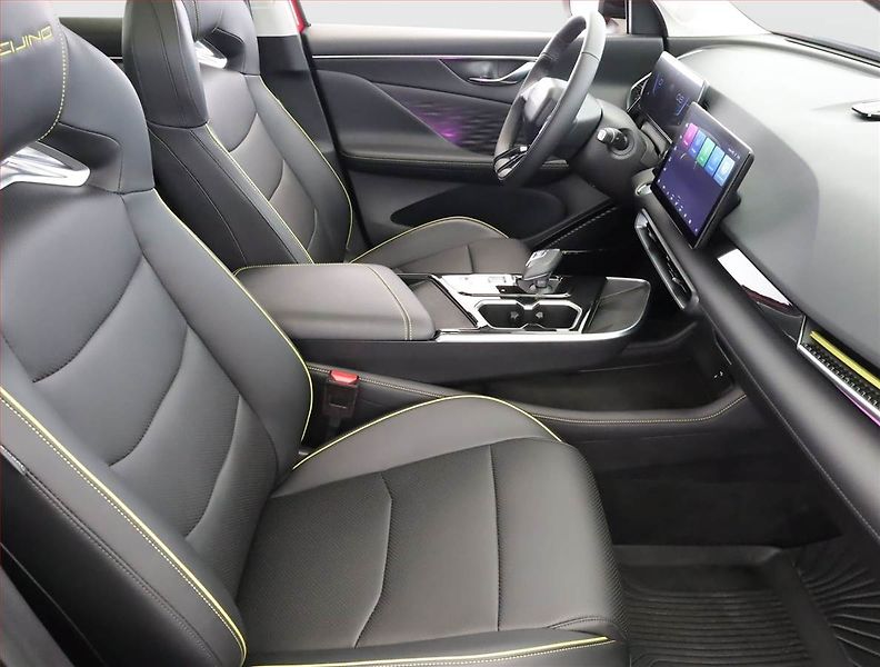 BAIC X55 (2025) ALL IN 1.5 T - fotka 7 z 17