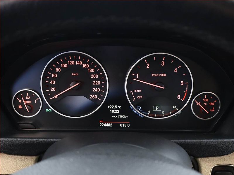 BMW Řada 3 (2014) 320d xDrive GT, 4X4, Automat - fotka 9 z 20