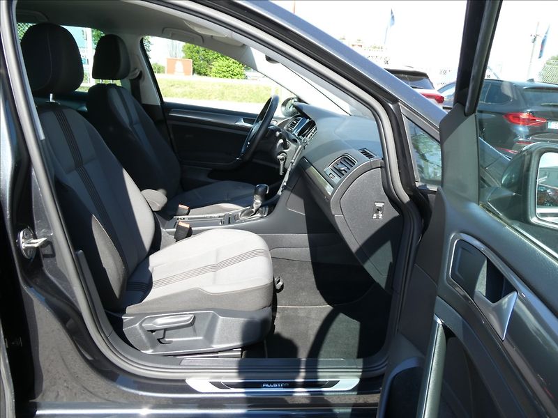 Volkswagen Golf 1,6 TDi 81kW DSG ALLSTAR,2xkol - fotka 28 z 50