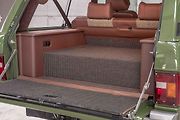 Range Rover s pohonem Tesla od Inverted