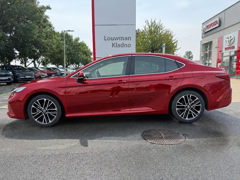 Toyota Camry 2.5 HEV Executive - fotka 3 z 5