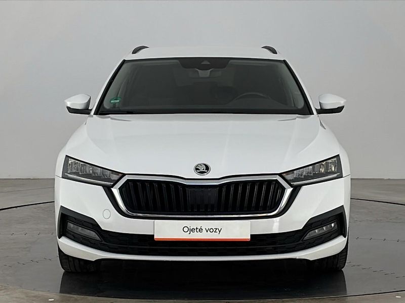 Škoda Octavia Ambition - fotka 4 z 27
