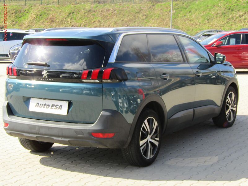 Peugeot 5008 (2019) 1.5 HDi, ČR, Active - fotka 4 z 24