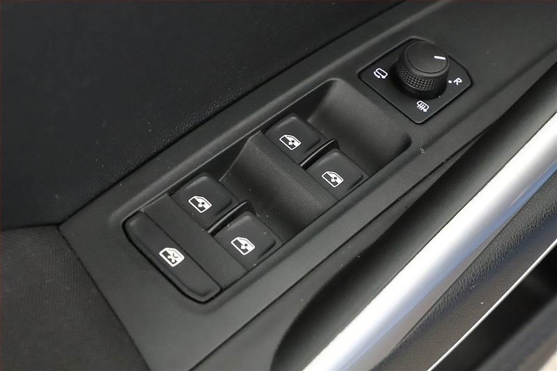 Škoda Fabia (2024) 1.0 TSI, Top Selection, FullLe - fotka 16 z 16