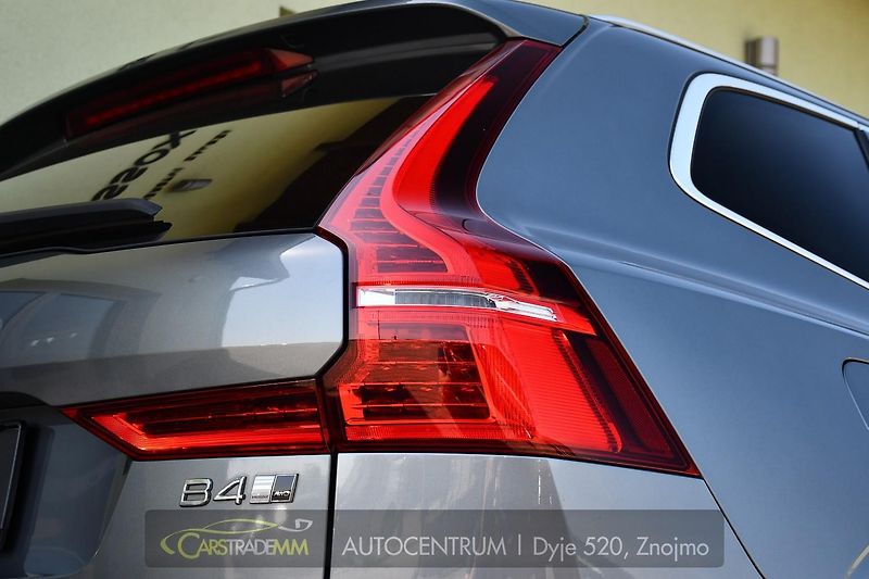 Volvo XC60 B4 INSCRIPTION AWD - fotka 53 z 53