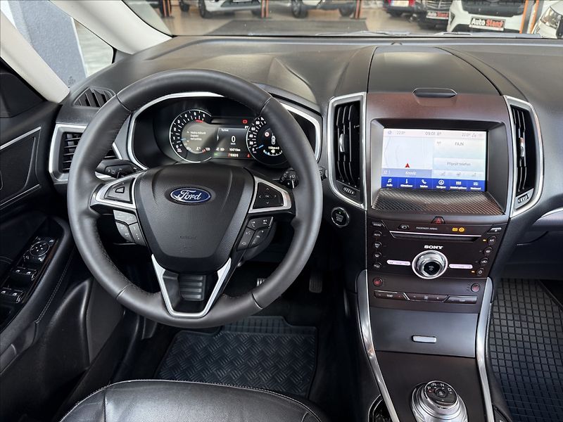 Ford Galaxy 2,0 Titanium,177kW,po servisu - fotka 14 z 38