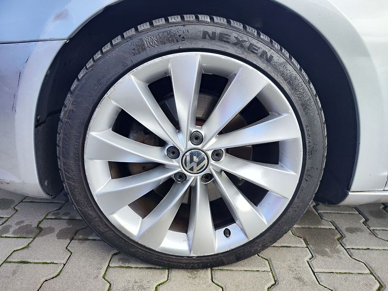 Volkswagen CC 2.0 TDI/130kW Sportline 4x4 AT - fotka 30 z 30