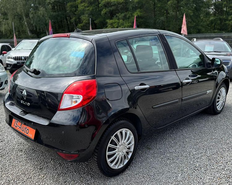 Renault Clio (2009) - fotka 5 z 14