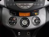 Toyota RAV4 (2007) 2.2 D-CAT, 4X4, Tempomat - náhled 13