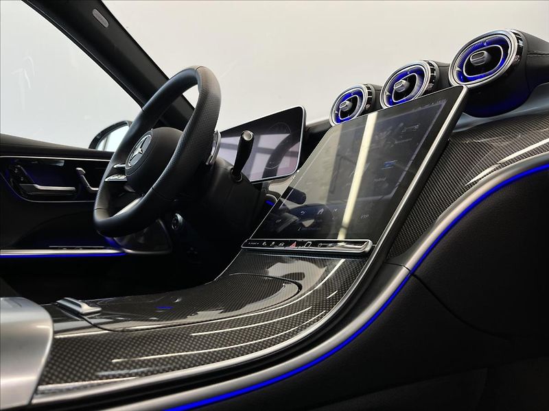 Mercedes-Benz Třídy C 300 de 4MATIC s hybridní techn - fotka 16 z 23
