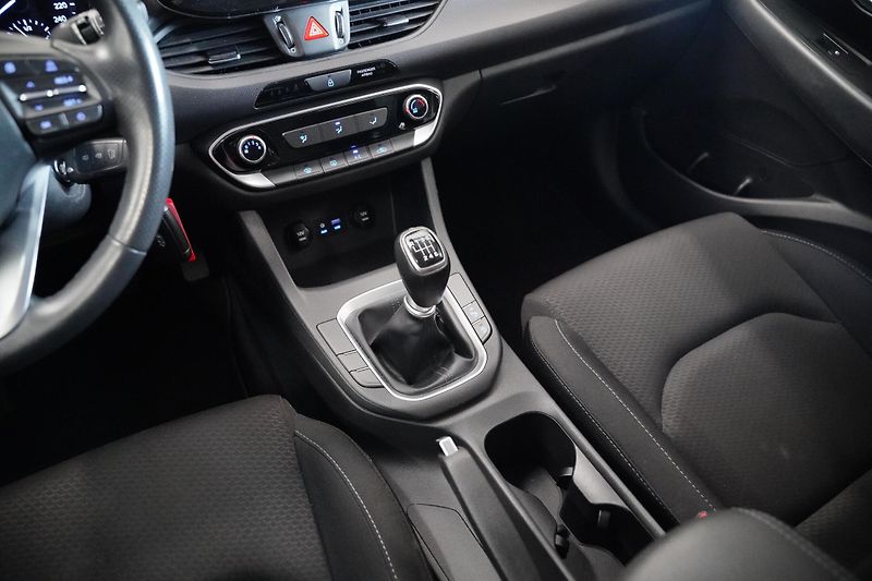 Hyundai i30 - fotka 25 z 28