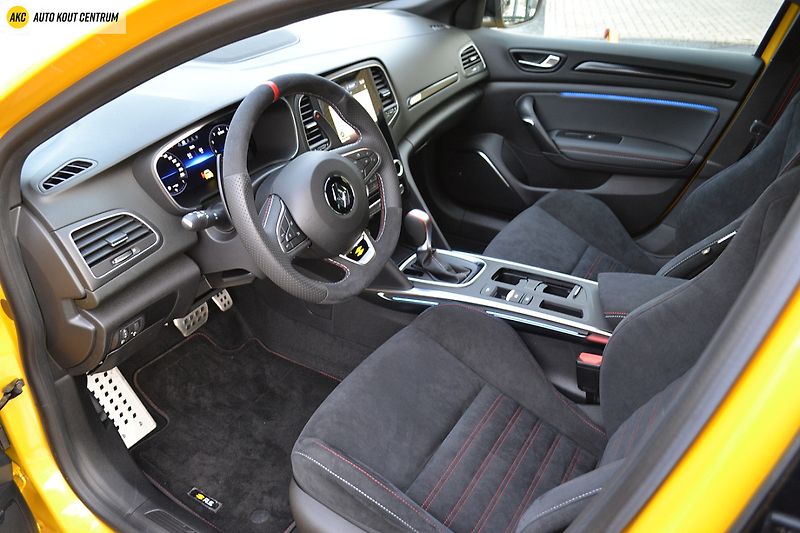 Renault Mégane R.S. TROPHY 1.8TCE 300 EDC - fotka 9 z 67