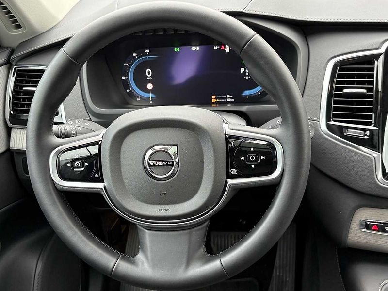 Volvo XC90 PlusDark T8,AWD,Plug-in hybrid - fotka 19 z 24