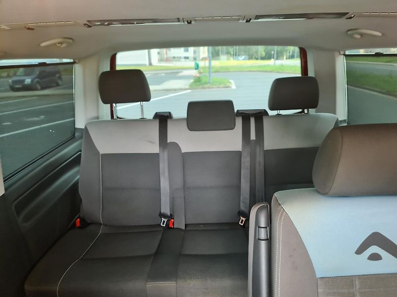 Volkswagen Multivan T5 2.0 TDi 103-KW KLIMA 7-MÍST - fotka 26 z 42
