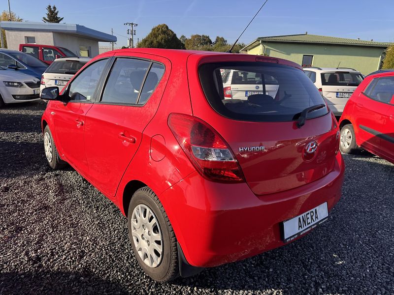 Hyundai i20 1.2i, 76 tis km,2.Majitel,ČR - fotka 5 z 18