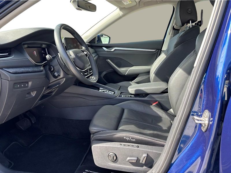 Škoda Octavia 2.0TDI 110 kW DSG EXCLUSIVE SE - fotka 11 z 30