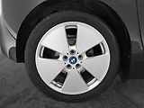 BMW i3 (2014) 60Ah BEV, SoH 79%, Automat - náhled 15