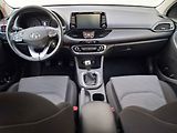 Hyundai i30 (2021) 1.0 T-GDi, ČR, Kamera - náhled 8