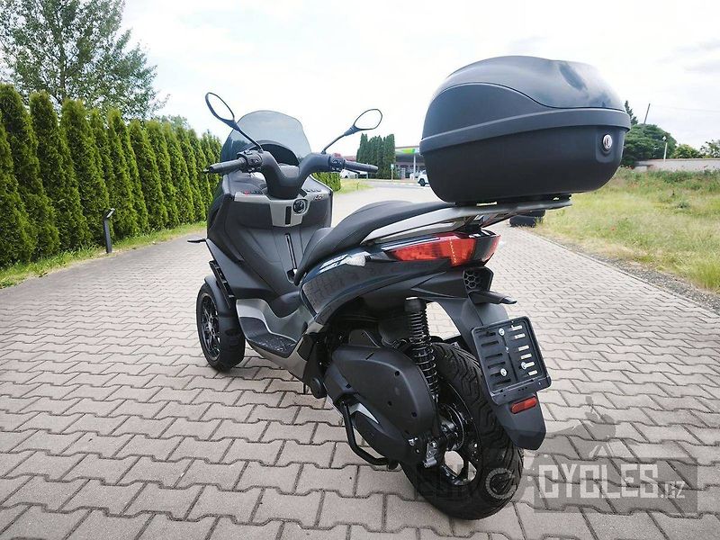 Piaggio MP3 300 (2025) MP3 310 - fotka 10 z 14