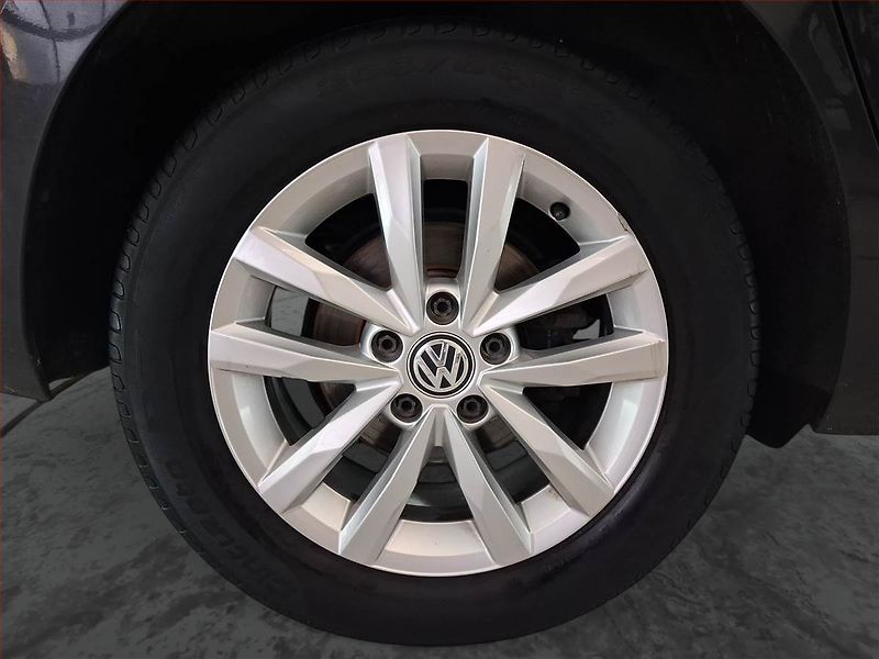 Volkswagen Touran (2016) Comfortline 1.6 TDI, Automat - fotka 15 z 21