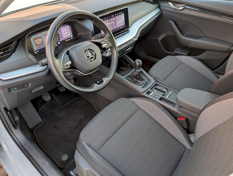 Škoda Octavia (2024) Combi 1,5 TSI / 110 kW Selecti - fotka 7 z 30