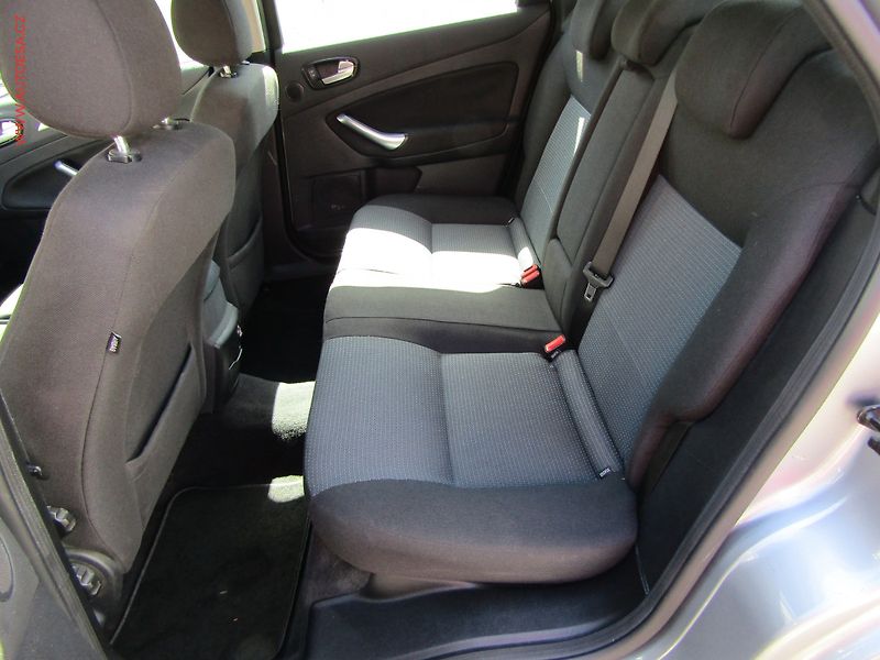 Ford Mondeo (2008) 1.6 Ti-VCT, AC, TZ, park - fotka 10 z 19
