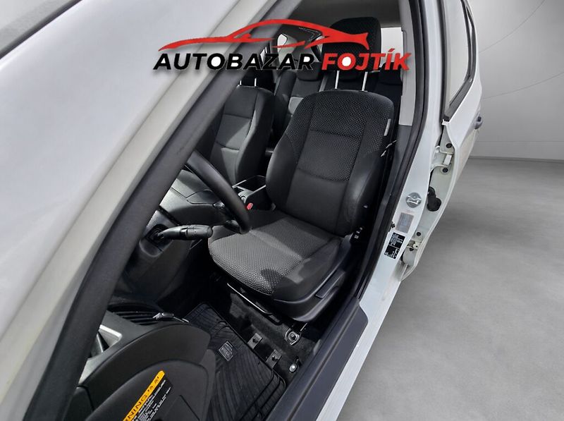 Hyundai i30 (2010) 1.4 CVVT 80KW klima - fotka 10 z 20