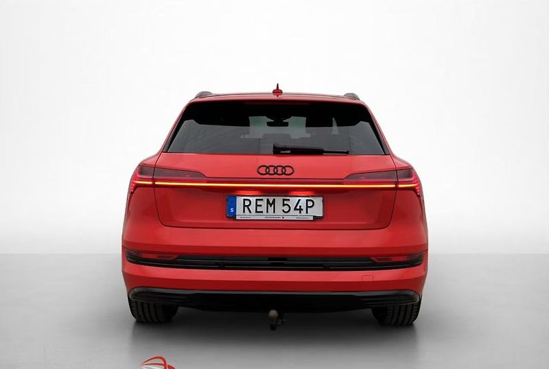 Audi e-tron 55 Quattro 360kam Tažné Pano - fotka 5 z 31