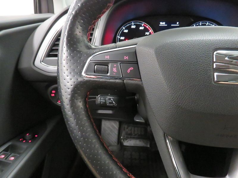 Seat Leon - fotka 17 z 24