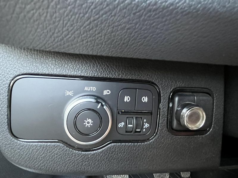 Mercedes-Benz Sprinter (2022) 3.0 CDI VALNÍK, 3 MÍSTA - fotka 23 z 26
