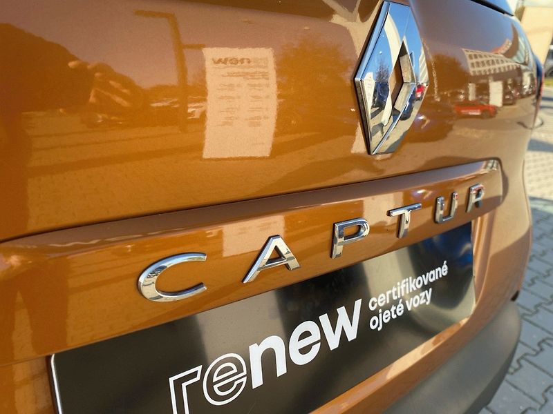 Renault Captur (2019) Limited TCe 130 - fotka 12 z 27