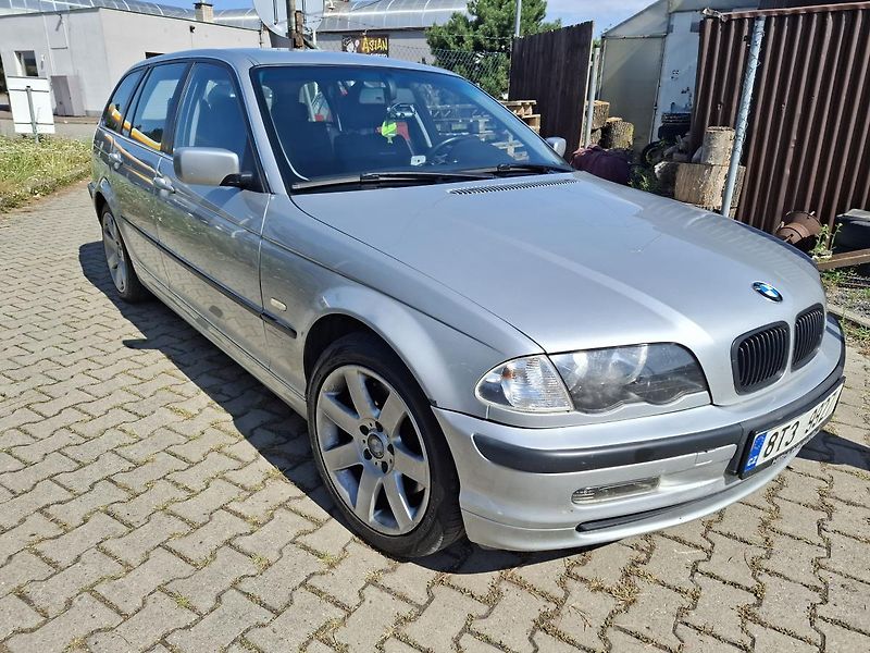 BMW Řada 3 (2001) 330 XD - fotka 2 z 8