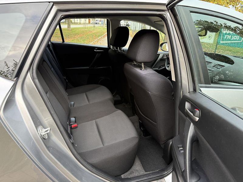 Mazda 3 2.0 Exclusive-Line AUTOMAT - fotka 22 z 33