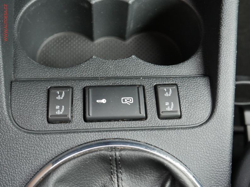 Škoda Roomster (2014) 1.2TSi, Ambiente - fotka 13 z 16