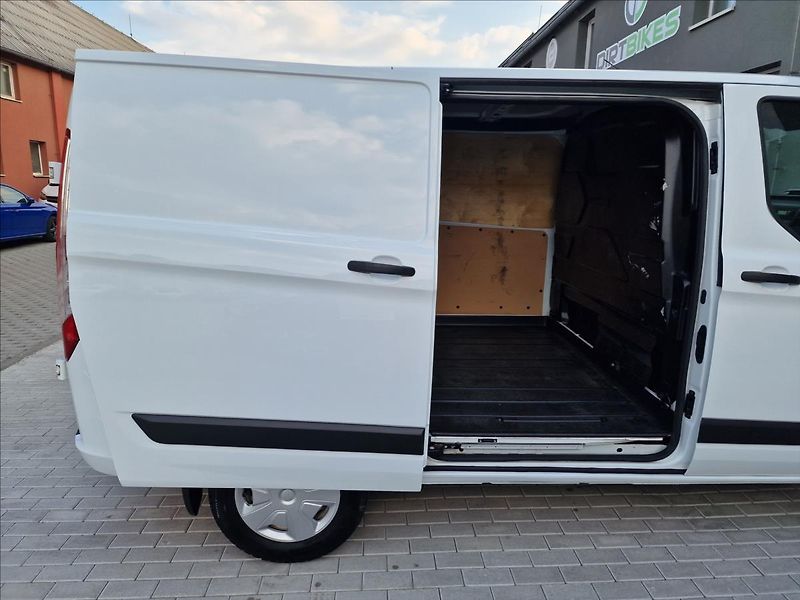 Ford Transit Custom 2.0TDCi Trend L1,ČR,1.Majitel - fotka 18 z 46