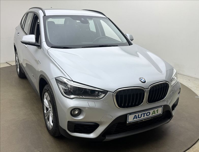 BMW X1 2,0 18d AUTOMAT SERVIS ČR - fotka 3 z 44