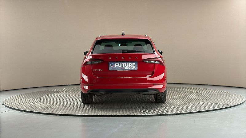 Škoda Octavia 2.0 TDI DSG Style Combi - fotka 5 z 27