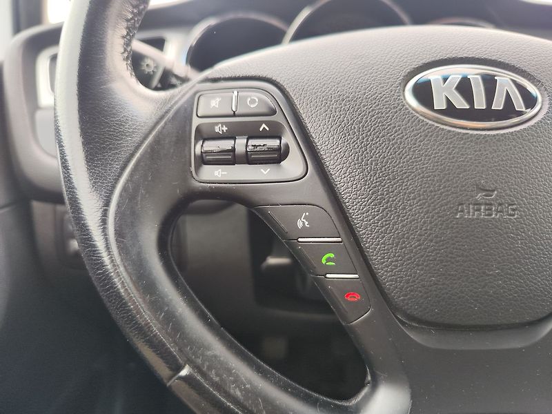 Kia Ceed 1.4 CVVT/73kW servisováno - fotka 18 z 28