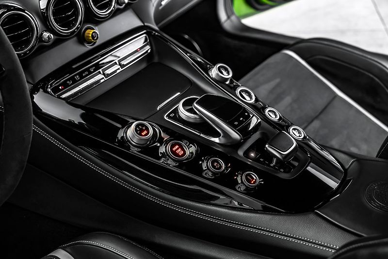 Mercedes-Benz AMG GT Keramiky, performance, kamera - fotka 22 z 27