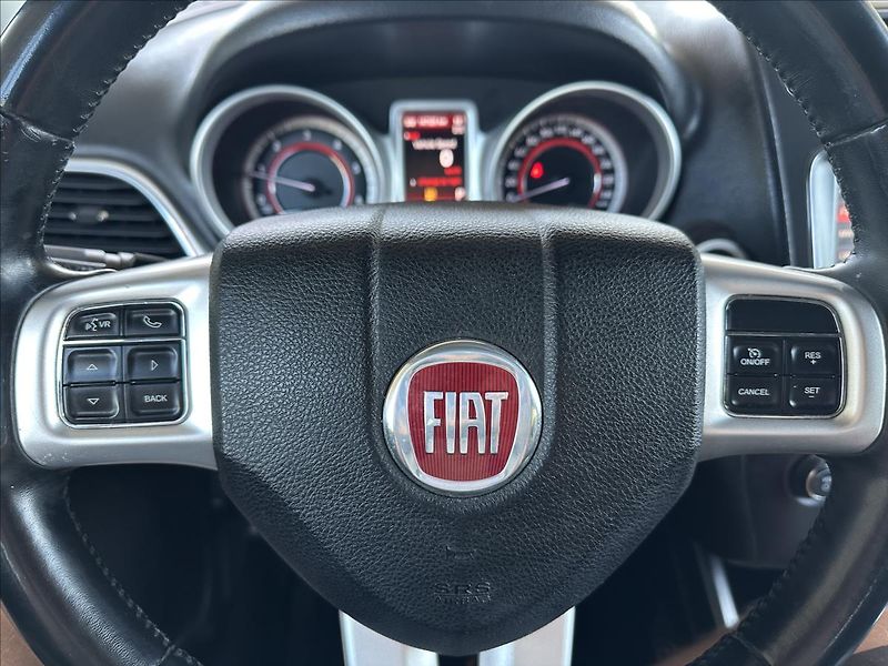 Fiat Freemont 2,0 AUTOMAT 4x4 7.míst - fotka 21 z 32