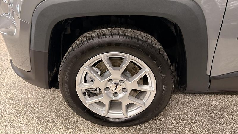 Jeep Renegade (2022) T4 4X4, PHEV,5REZERVOVÁNO - fotka 18 z 34