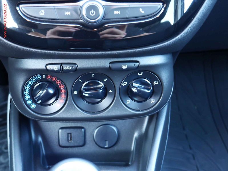 Opel Corsa (2016) 1.4 Turbo, AC, temp - fotka 12 z 16