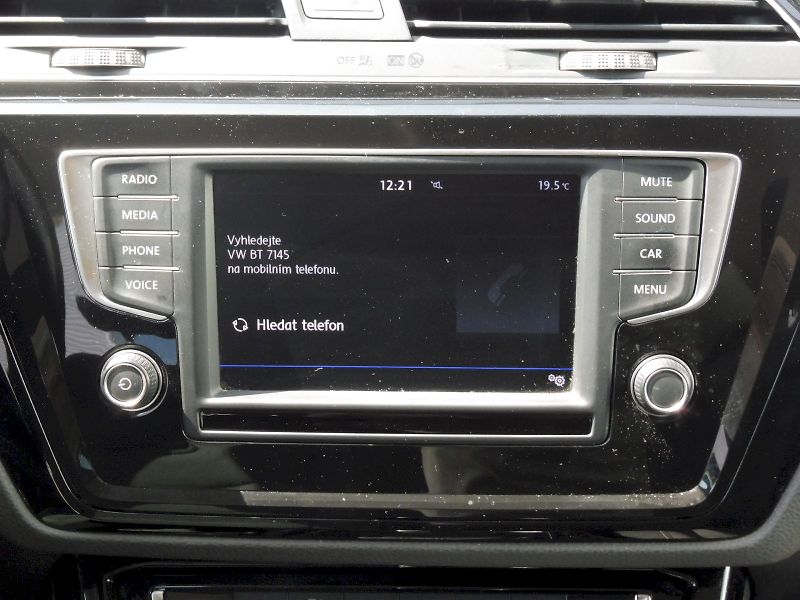 Volkswagen Touran (2016) Highline 1,4 TSI 110kW DSG - fotka 14 z 26