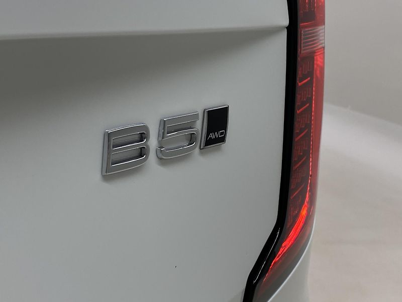 Volvo XC90 (2026) B5 AWD AUT DARK PLUS 7míst - fotka 21 z 70