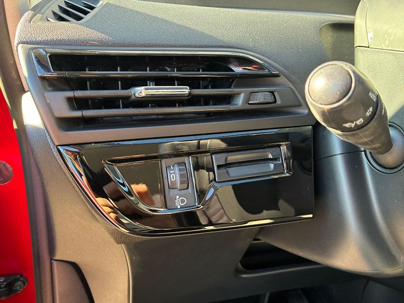 Citroën C4 Picasso (2014) 2.0HDi, 110KW - fotka 15 z 19