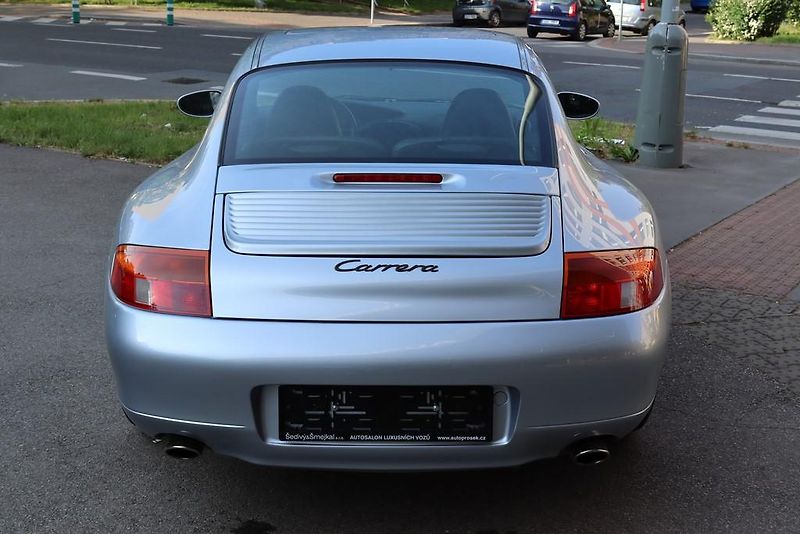 Porsche 911 996 3.4 CARRERA 221kW - fotka 13 z 49