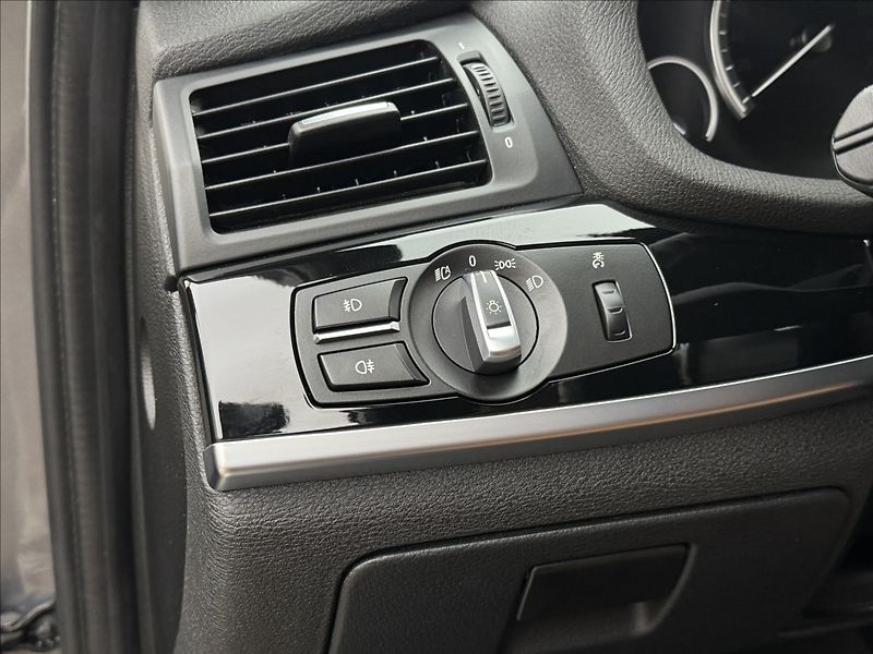 BMW X3 3,0 35d 4X4 M DPH KŮŽE LED ČR - fotka 8 z 49