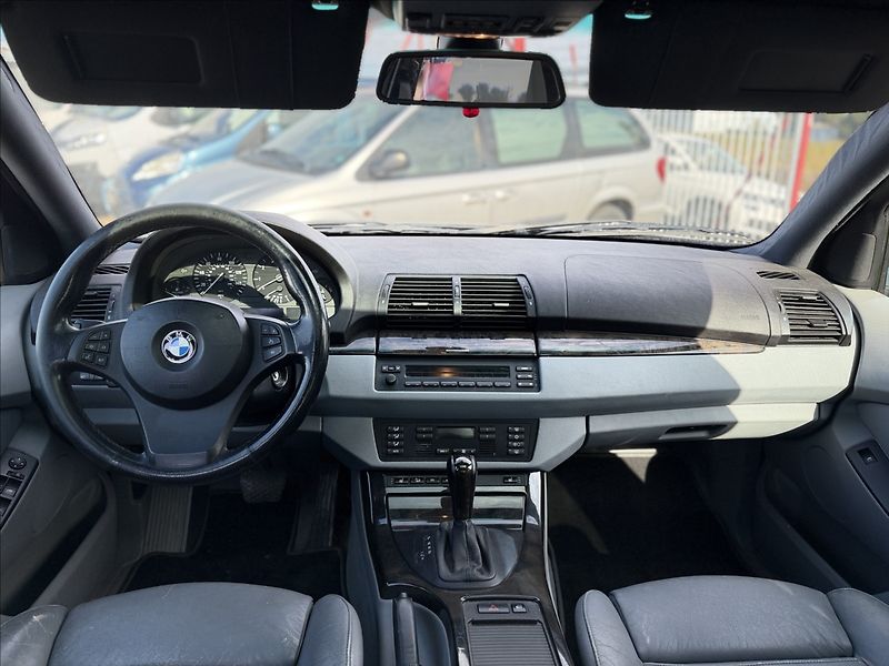 BMW X5 3,0 i 4X4 A/T 170kW - fotka 19 z 28